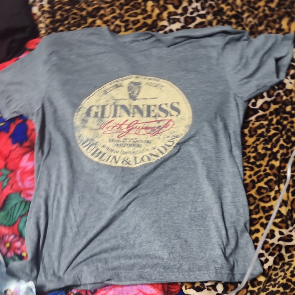 Guinness Heather Gray T-Shirt with Vintage Logo